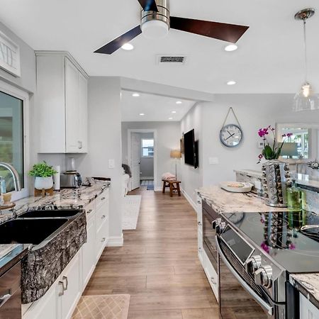 Inviting Lakeview Home L Pool L Close To Beaches Marco Island Extérieur photo